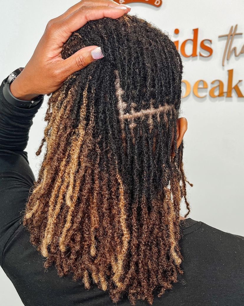 tonny_locks's tweet photo. Specialist in Artificial/ temporary dreadlocks, sisterlocks, natural locks, retouching &amp; styling.  To Book call 📞0759949269. We located  at Highway Mall, Uhuru  Highway 
#StateHouse BREAKING NEWS Health CS Murkomen Tuesday is Tuesday Osama Otero Njugush 23rd July Nadia Mukami https://t.co/ToaKWqCfBv