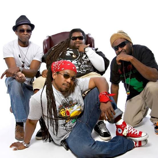 Smooth98.1FM tweet media