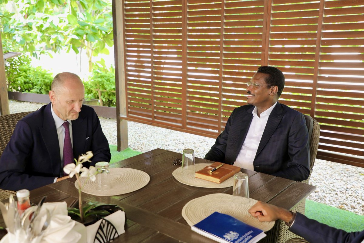 The President of the Galmudug State <a href="/MrQoorqoor/">Ahmed Abdi Karie</a> meets with <a href="/UKinSomalia/">UK in Somalia🇬🇧🇸🇴</a> Mr. Michael Nithavrianakis and discussed various security issues, the fight against terrorism, stabilization matters, and reconciliation.