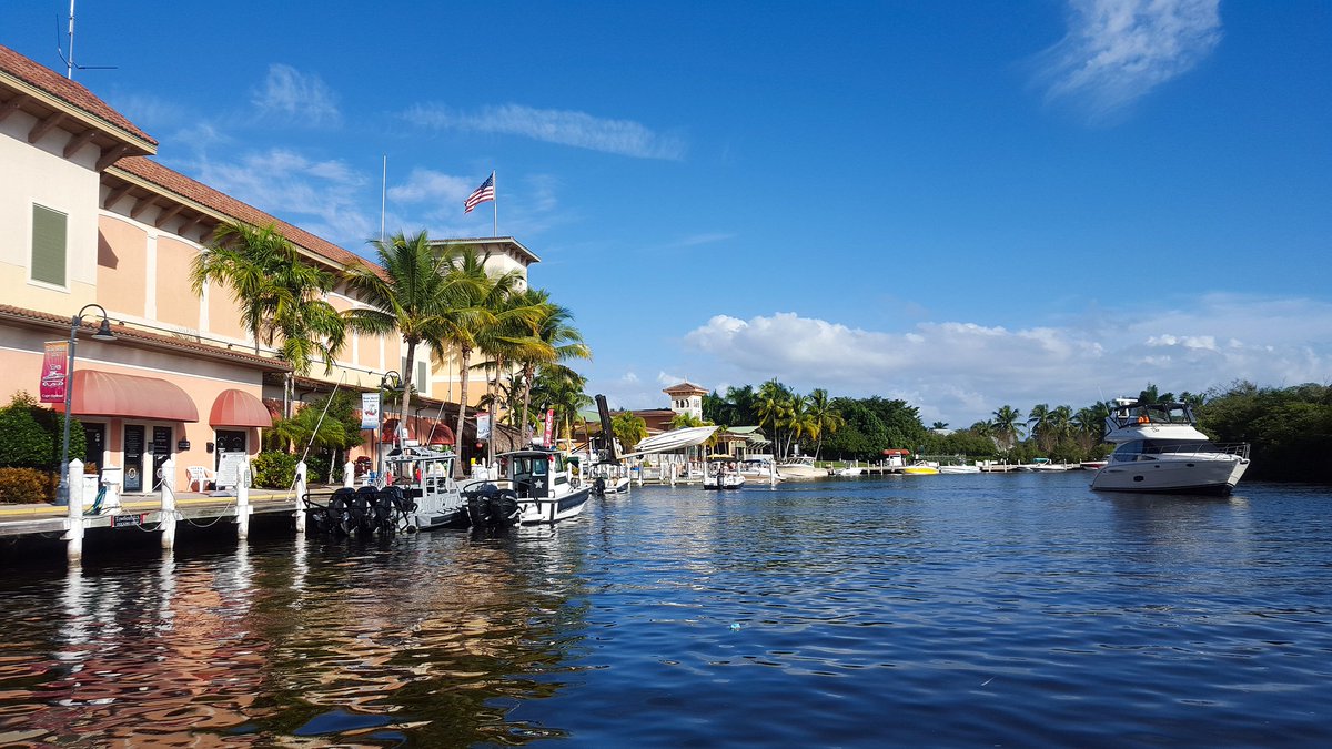 A gorgeous view of Cape Harbour in Cape Coral! #SighteeingSaturday ☀️