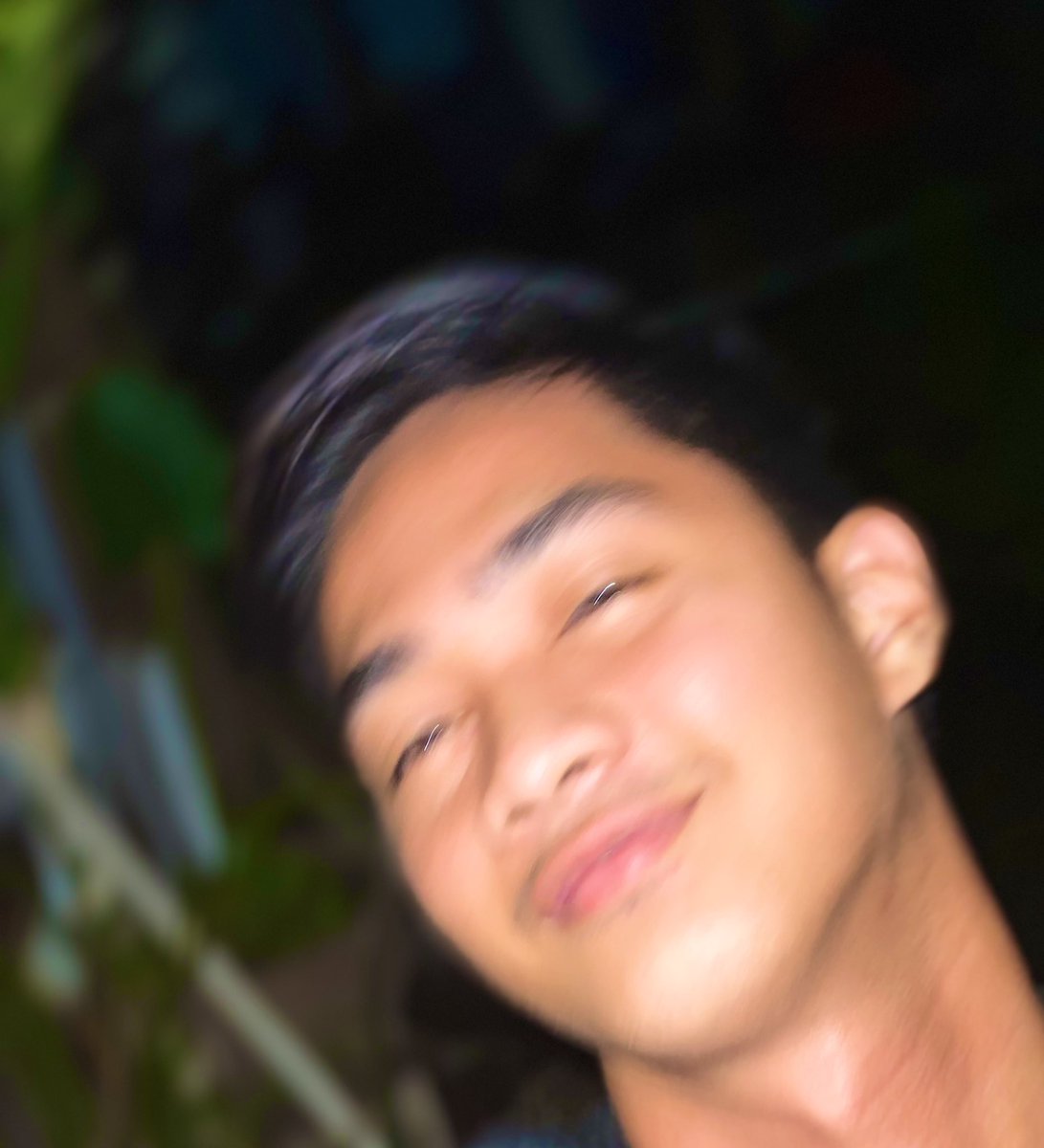 gelo15233's tweet photo. Blurred 🌙 https://t.co/TjO4kLcOHQ