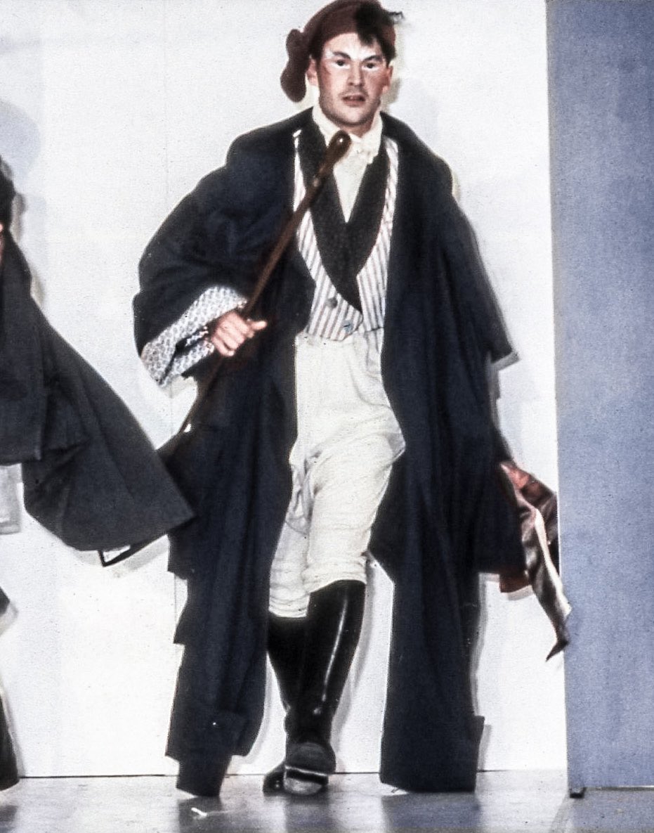 LaModeUnknown's tweet photo. ✨John Galliano✨’s graduate collection from 1984, Central Saint Martins. https://t.co/trr5gQScHc