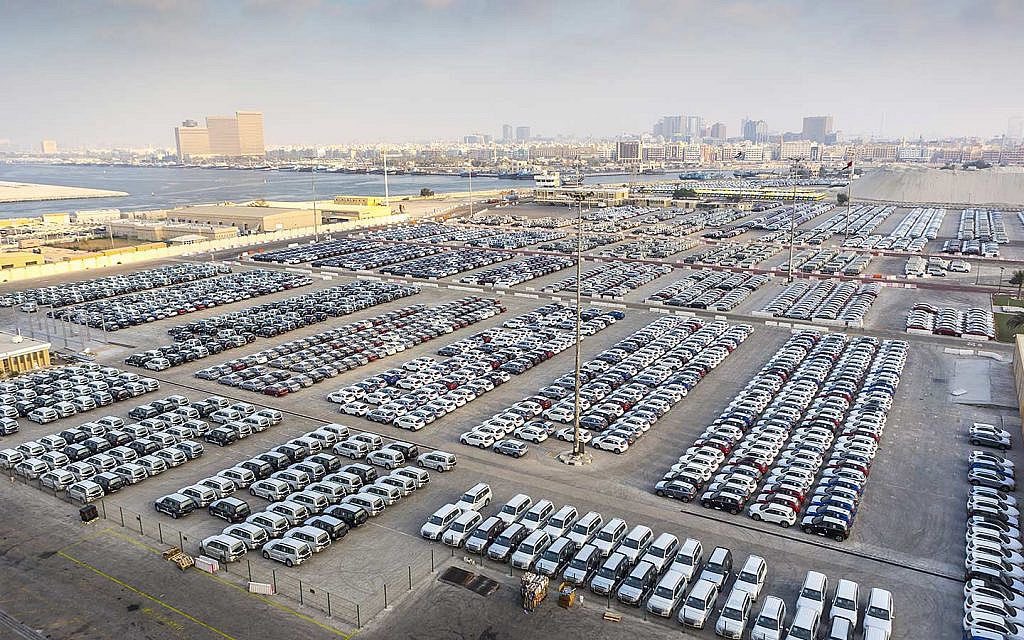 Barjasbh's tweet photo. بسبب غلاء أسعار السيارات الجديدة والمستعملة، لجأ الكثير إلى استيراد سيارات مستعملة من الخارج، لأنها رخيصة

فلمن يرغب باستيراد سيارة مستعملة من الخارج، لا تنخدع بالتوصيات والصور، يوجد لدينا منصة إسمها "سابر" بتختصر عليك المسافة و (تتأكد لك من ضمان وسلامة السيارة ومطابقتها مع المواصفات واللوائح السعودية) قبل ما تشحنها، والمنصة أُعلن عنها، وهي تعمل بالتعاون مع العديد من جهات الفحص المعتمدة في جميع أنحاء العالم ... ومن خلالها ممكن تصدر شهادة "استيراد مركبة" تضمن لك دخول السيارة عند وصولها المملكة

رابط المنصة 

https://t.co/LuDJrjx9dh