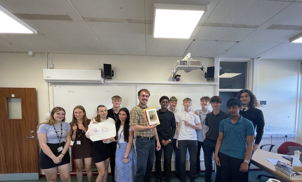 QueensSch_Hist's tweet photo. Thanks and farewell to Mr Pearse who is leaving us after 4 years at Queens! You will be greatly missed by staff and students! https://t.co/XvJ5a7bMcq
