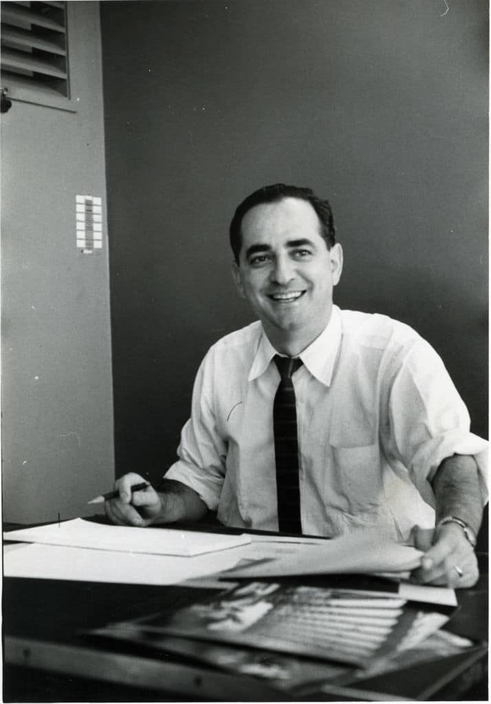 How you start your day shapes the rest of it! I set my intention each morning by asking, “What am I aiming to achieve?” It’s a game-changer for prioritizing tasks and staying on track. Learn how to craft a powerful morning routine in this article: artofmanliness.com/character/habi…