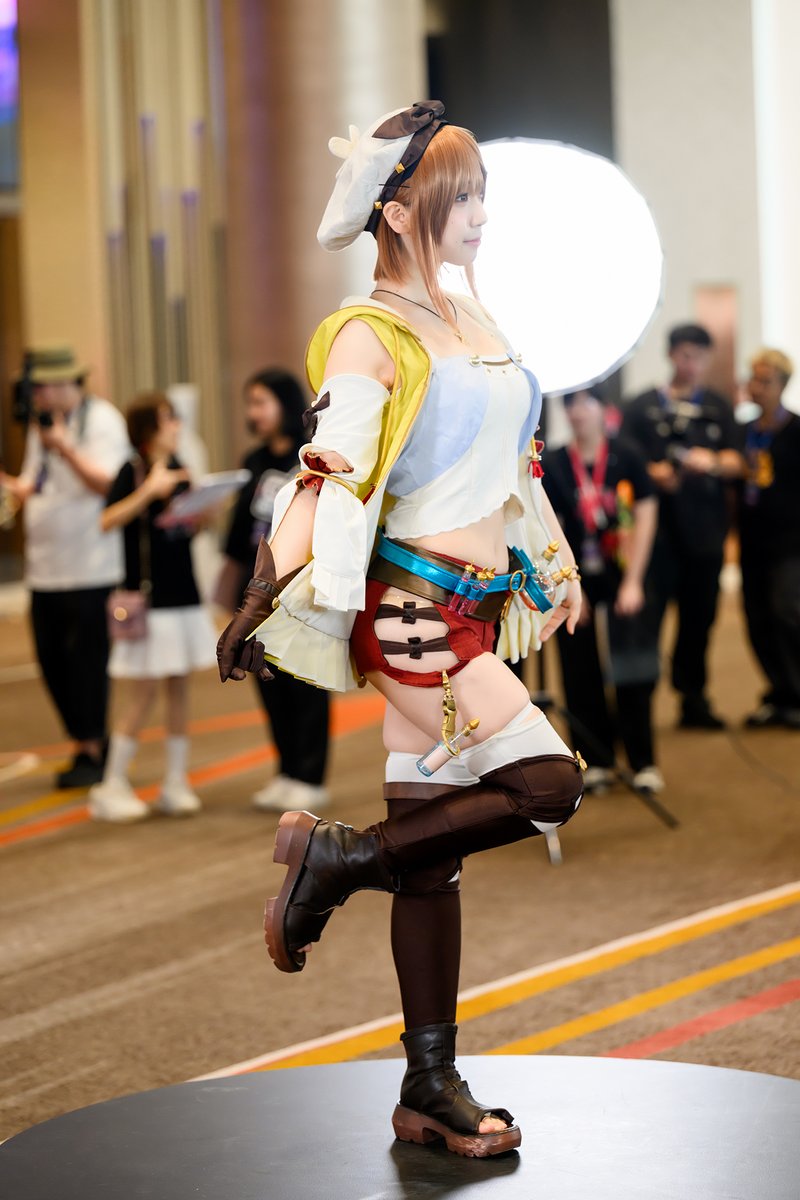 Settonoshashin's tweet photo. タイコスプレイベント CAF 2024 📷
コスプレイヤー : @iorimoe_five 
Nikon Z9 : Z70 - 200 F2.8 VR S
#コスプレ #Cosplay #Nikonthailand #NikonZ9 #写真 #ポートレート https://t.co/lRPHroxdiR
