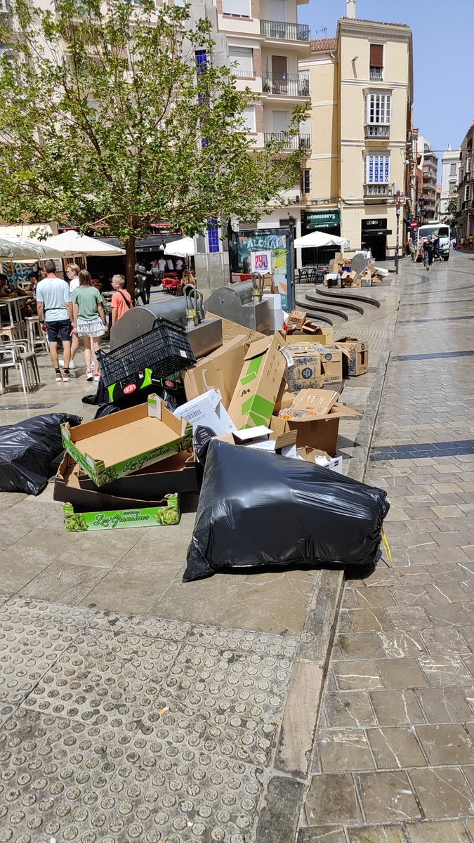 PIEAZUL's tweet photo. @antoniamorillas @vecinosmalaga @IUMalaga @IUMalaga_ciudad @IniciativadAND @PCEMalaga @malaga @iuandalucia @VerdesEquoMlg Mi apoyo a la propuesta de Toni Morillas. https://t.co/CorL1FsZkL