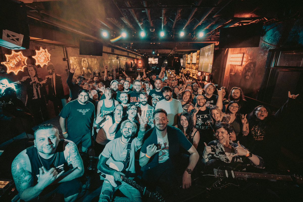 boysoffallband's tweet photo. Feels great to be back in the northeast!  Off to Somerville tonight at Warehouse XI 🍀 https://t.co/XGedopUjLj

📷 @BrandonMPerez https://t.co/Toy6X5XCqr