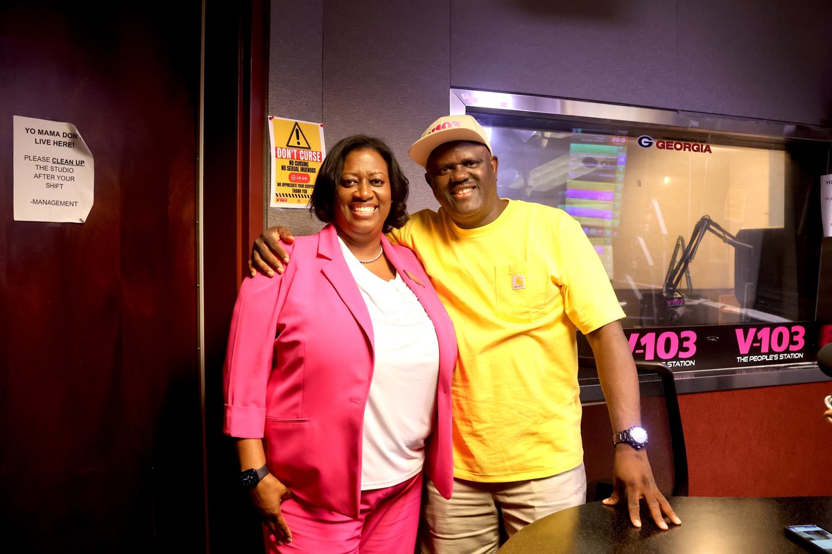 apssupt's tweet photo. Yesterday was such an amazing day!ย We finished off with a visit to V-103, The People's Station๐ฅ. I hope you caught the news that we'll all be at the Back to School Bash tomorrow, Saturday, July 20th, getting pumped for #DayOne! Big thanks to Greg Street for having me! #APSBash https://t.co/E8xf4Gs0PJ