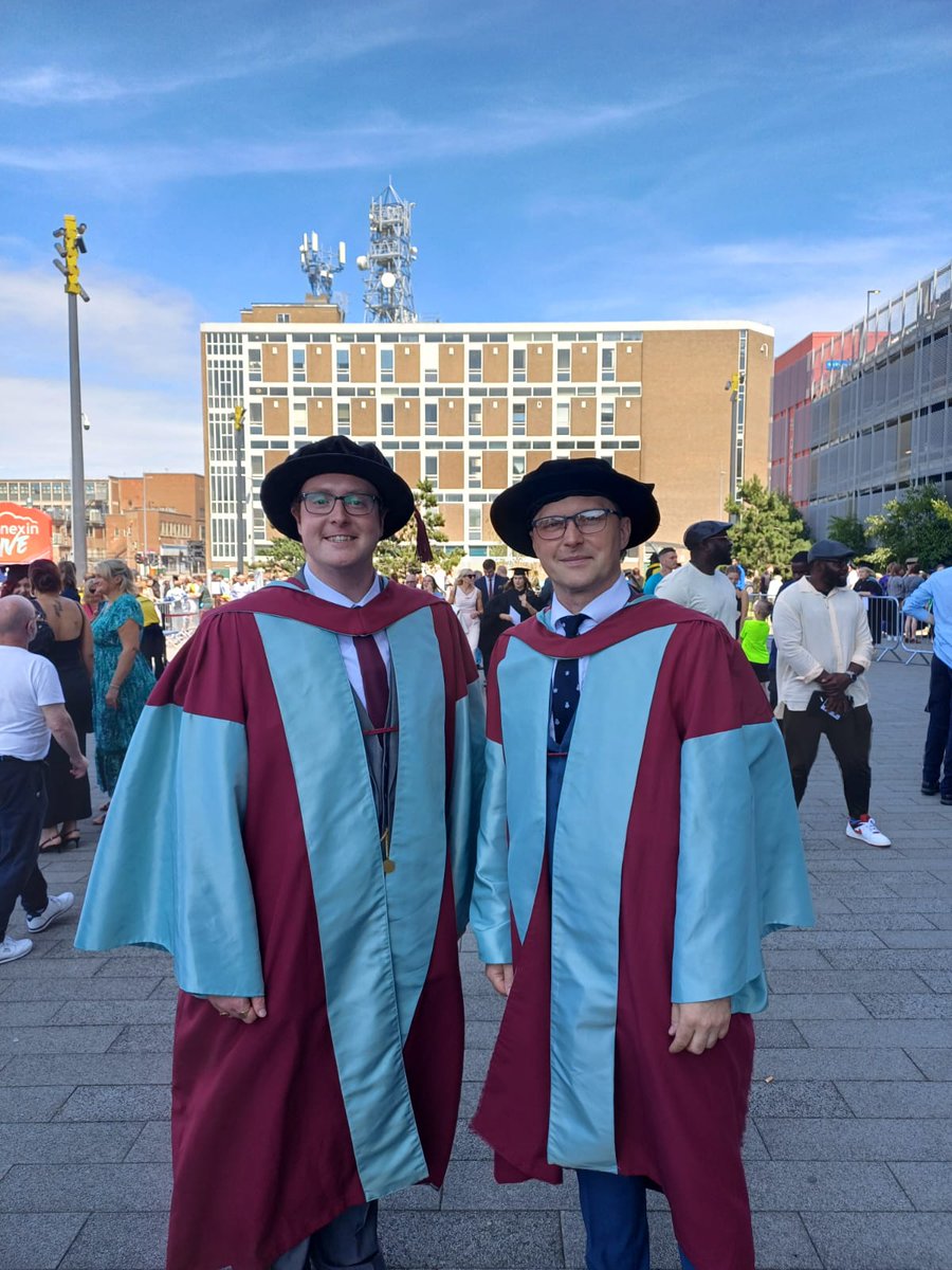 EamonFaulkner98's tweet image. Had an amazing time at my PhD graduation yesterday. Thank you to all my family, colleagues and freinds who supported me. Particularly my supervisors Dr Leonid Nikitenko and Prof. Simom Hart. @UniOfHull @FacHealthHull @HullBiomed @HullYorkMed