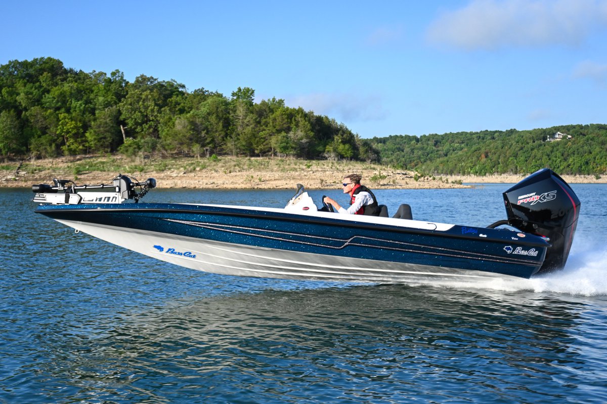 Nothing like heading into another summer weekend in your Pantera Classic!

#basscatboats #feeltherush