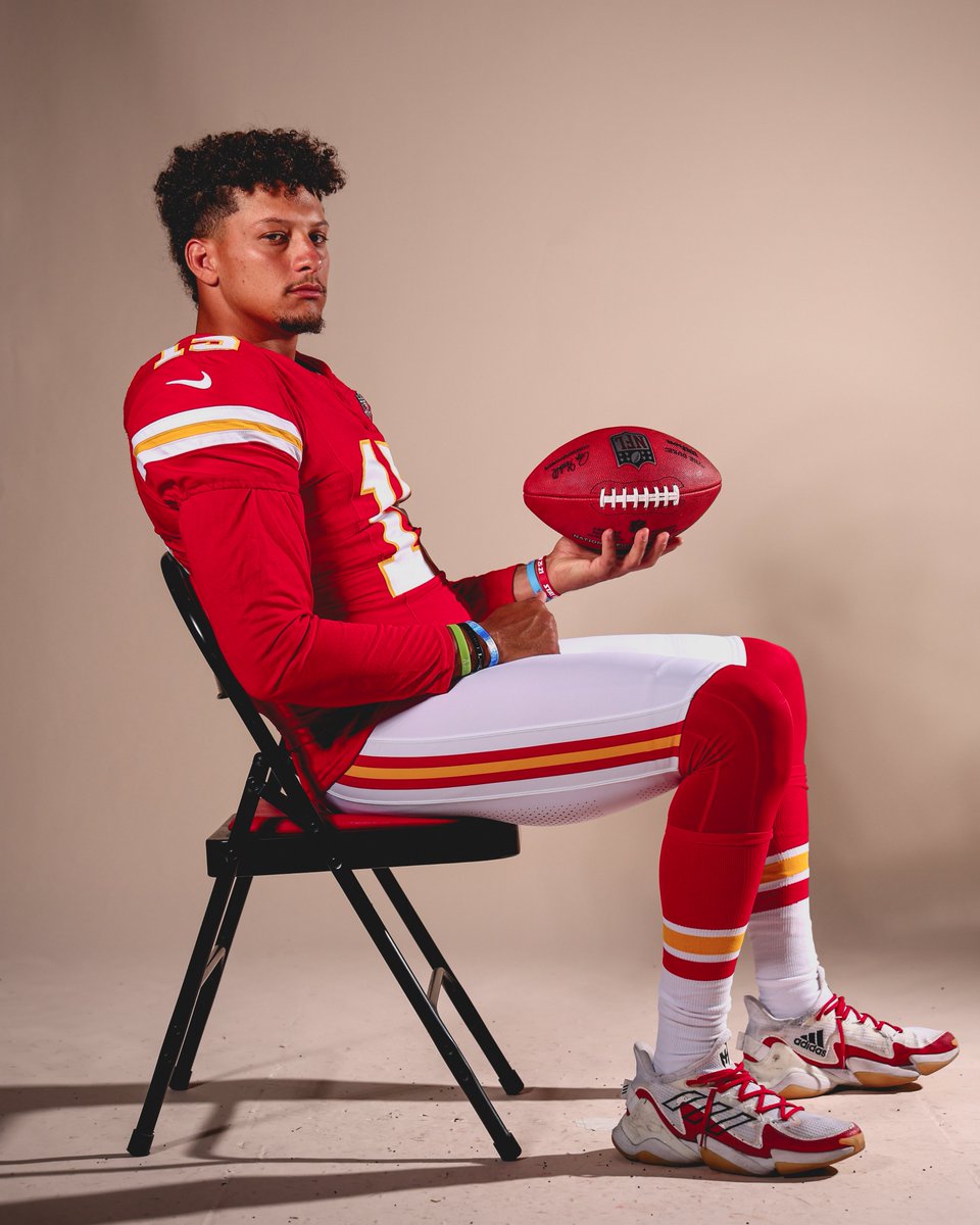 Chiefs's tweet photo. .@PatrickMahomes has been named the 18th best professional athlete of the 21st century by ESPN.

Congrats, QB1 👏 https://t.co/5OBnEd2QMi