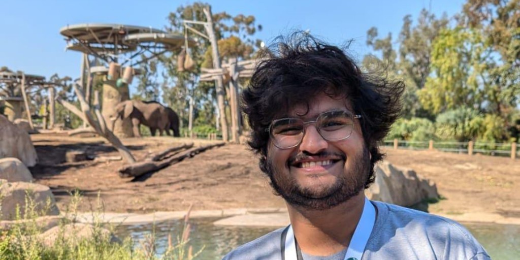 Adeel, #ClassOf2027, is interning as a Conservation Genetics Research Fellow at the <a href="/SanDiegoZoo/">San Diego Zoo Wildlife Alliance</a> Wildlife Alliance-Beckman Center for Conservation Research. His research studies the effects of heat stress on mammals using fibroblast cells.

#SummerInternships
