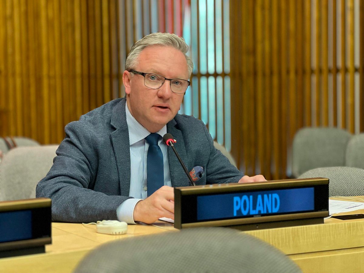 PLinUN's tweet photo. With rapid demographic changes worldwide the topic of care and support systems is crucial. At ECOSOC we exchanged our best practices.
Amb. @KSzczerski stressed the need for upholding dignity&equality. One of 🇵🇱initiatives aims to improve the situation of caregivers.
#PLinECOSOC https://t.co/w7jxBKebq8