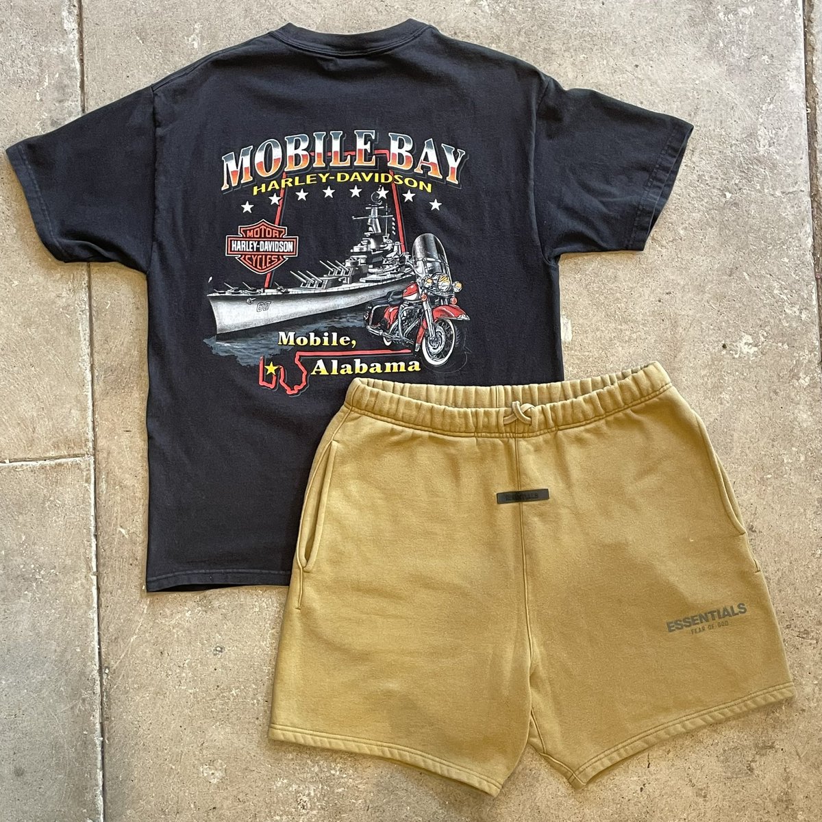 vnpgallery's tweet photo. ITS FRIDAYYYY🎉🎉

COME STOP BY ON THIS BEAUTIFUL DAY OUTSIDE☀️
HERE’S SOME NEW ITEMS N MORE🔥😎

Here till 8pm!
🛍️Come shop with us today🛍️

427 Peoples St🏝️ https://t.co/NoAs16Vj0Z