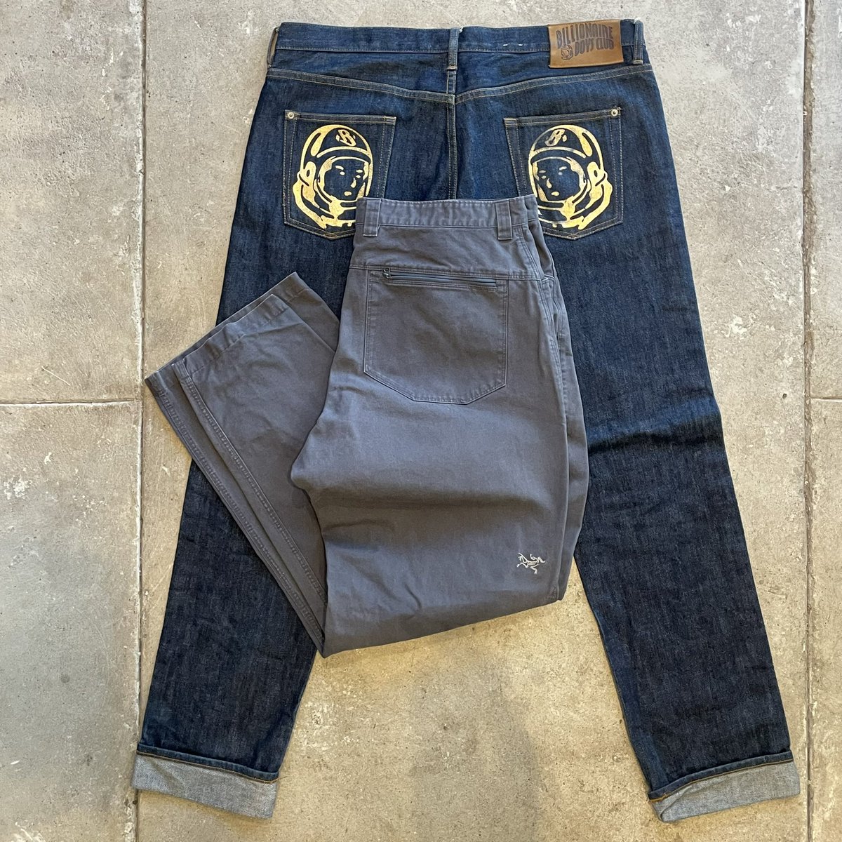 vnpgallery's tweet photo. ITS FRIDAYYYY🎉🎉

COME STOP BY ON THIS BEAUTIFUL DAY OUTSIDE☀️
HERE’S SOME NEW ITEMS N MORE🔥😎

Here till 8pm!
🛍️Come shop with us today🛍️

427 Peoples St🏝️ https://t.co/NoAs16Vj0Z