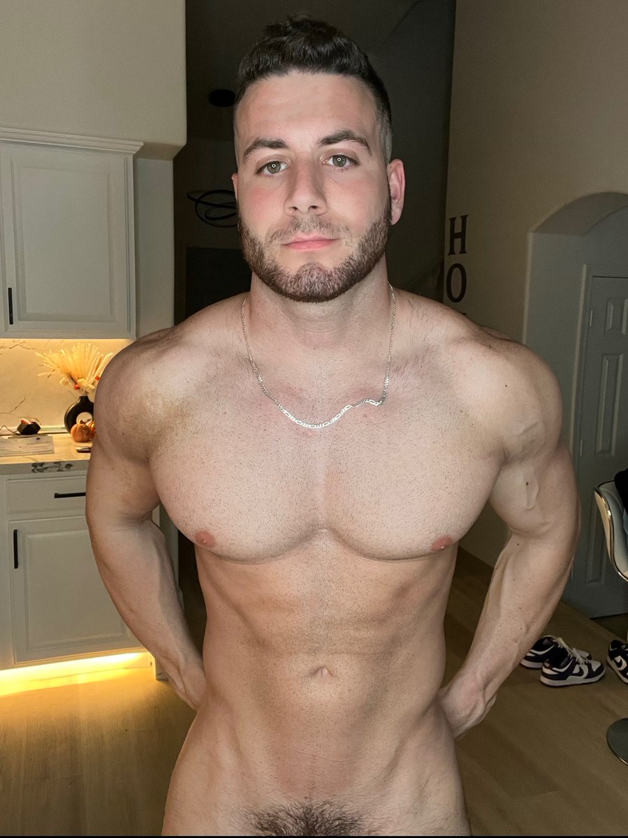 Sending my full nudys to anyone who comments “hey”