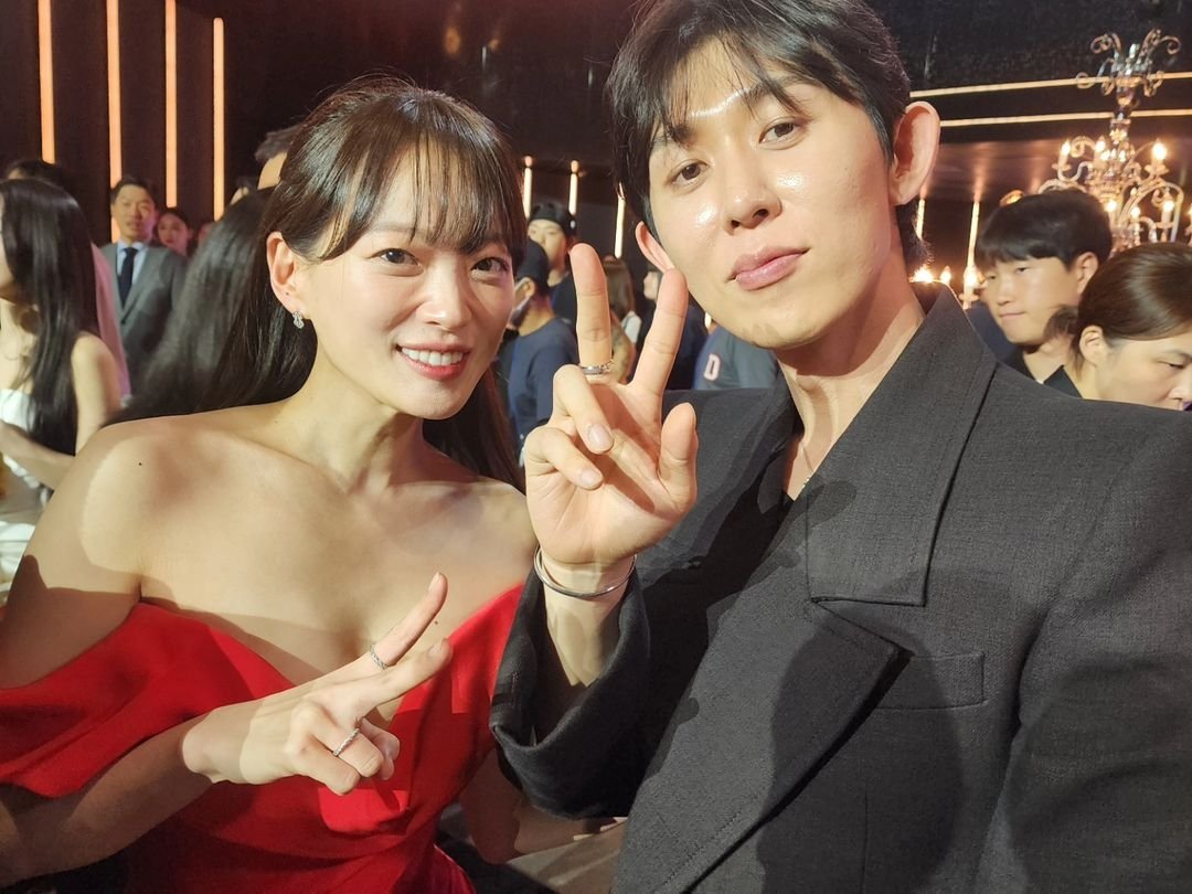 moonliebe_'s tweet image. SELCA OF THE YEAR! anybody that says otherwise don’t understand anything

#chunwoohee #codekunst