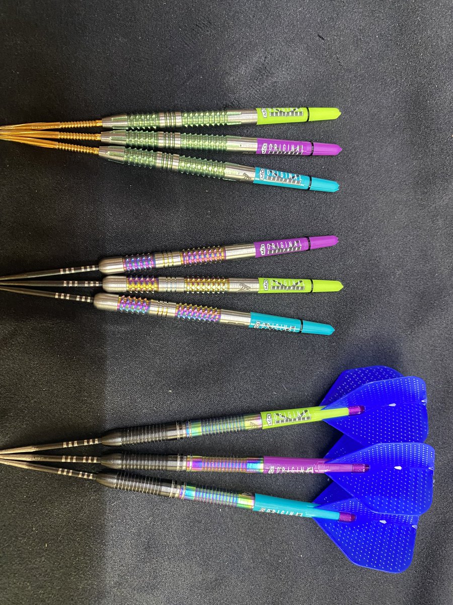 SimonRCM's tweet photo. @DWOriginal_USA @PremierDarts very impressed with the DW clinch stems, great quality great price and I think they look good as a tri colour, my go to stem from now on, great service from premier darts aswell, new board, darts and a few other bits and was delivered next day #darts https://t.co/vVxWZ2ImFp