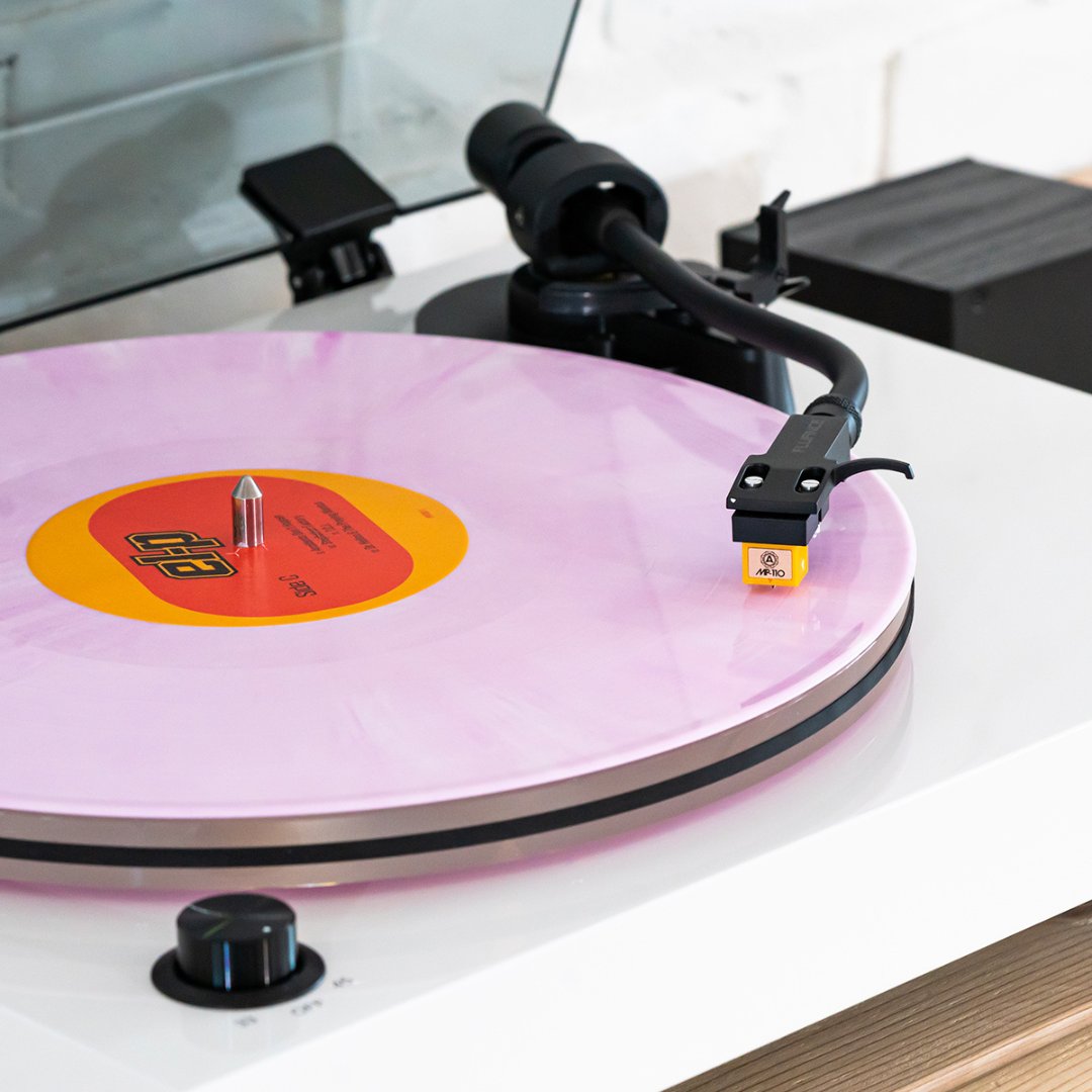 Fluance's tweet photo. 🔧 Keep your turntable spinning in perfect harmony! Our new blog reveals essential maintenance tips and expert advice for longevity and superior sound. Keep your tunes flawless!
Click https://t.co/YwRngCjp7Y
#TurntableCare #ExpertTips #SuperiorSound #MyFluance #RESPECTTHERECORD https://t.co/Db1oNRQbga