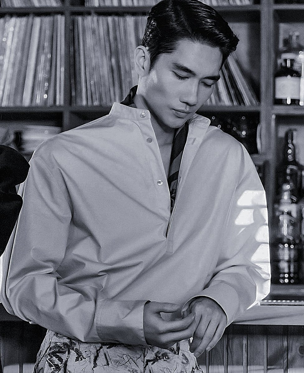 um19831109's tweet photo. 개고트하다 https://t.co/4cswlB7RzU
