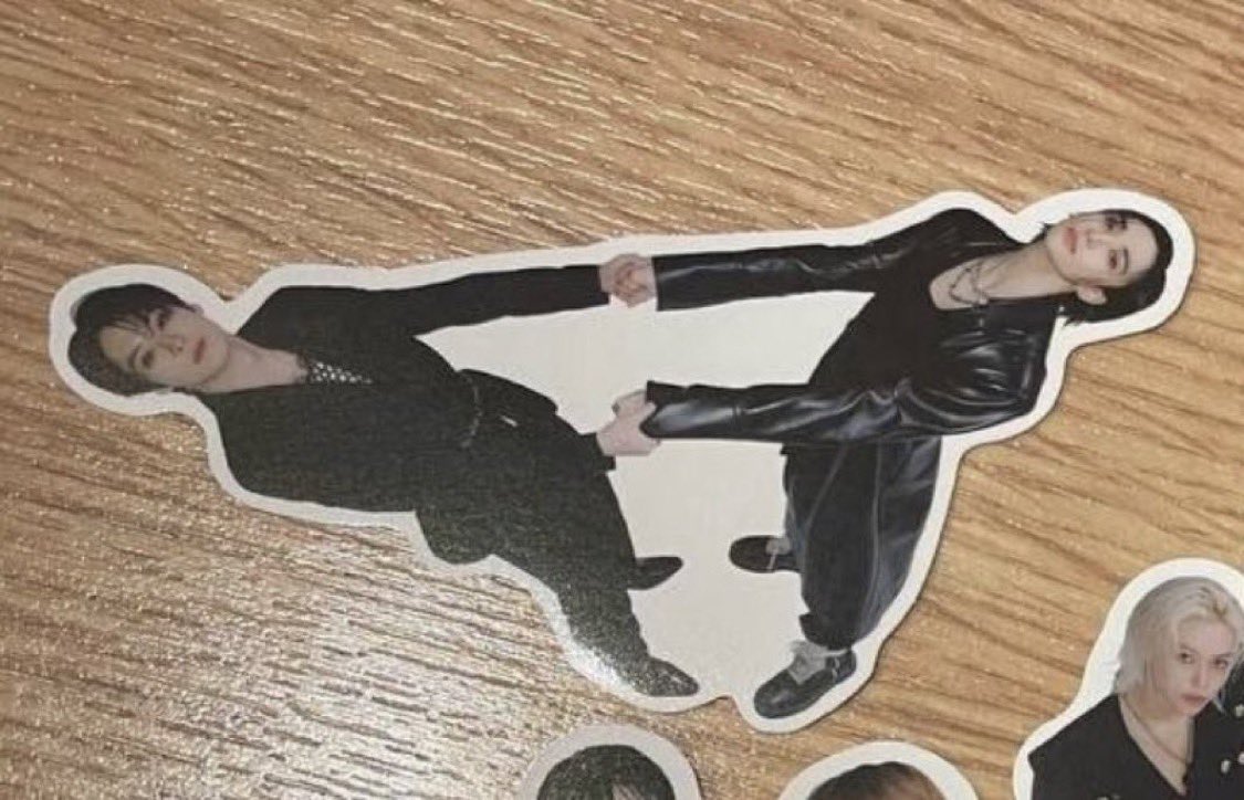 rmsidmh's tweet photo. 뭐해? https://t.co/O4e4J4Xv0e