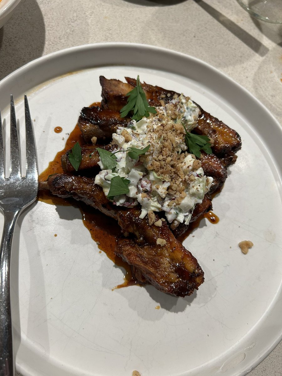 DougDawg13's tweet photo. Dinner at chef’s counter at @rosemarychicago alongside culinary superstar @insta.flamm with @apowerfulbeat — no notes #chicago #foodie #vacation #topchef #joeflamm https://t.co/k3uC1c7HMF