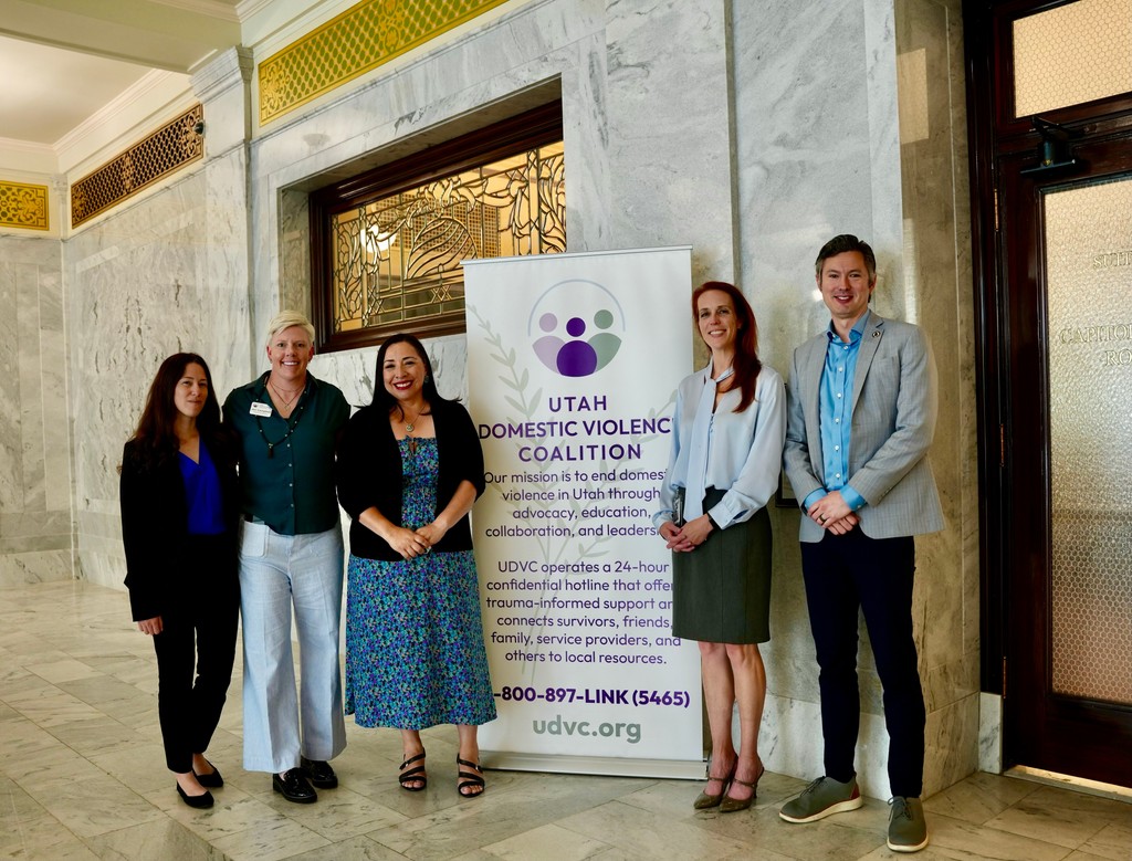 utahhousedems's tweet photo. Yesterday, Rep. Romero and Rep. Dailey Provost participated in a round table discussion organized by the Utah Domestic Violence Coalition. Domestic violence providers showcased their work and described how they collaborate to address homelessness. Visit https://t.co/IhJkrs8Rry. https://t.co/jRMy7f3XIw