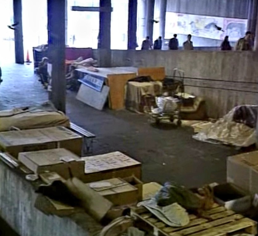 FredFli80762995's tweet image. Royal Festival Hall..
Know it well..it was next to ( Cardboard city media term) the Bullring used R. F .HALL toilets when only public toilet in Bullring was closed before final closure of Bullring 98 #homelessness 
#ListenUpHub