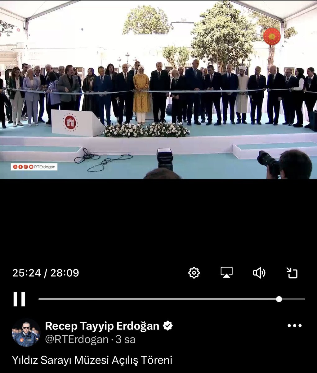 Bugün Cumhurbaşkanımız Recep Tayyip Erdoğan'ın teşrifi ile Yıldız Sarayı, uzun bir aradan sonra açıldı.
Sayın Cumhurbaşkanımıza, bizler için de oldukça anlamlı bu mekan için emeklerinden ve desteklerinden dolayı şükranlarımızı iletiyorum. 
İçinde bulunduğumuz dönemde, bu görevi