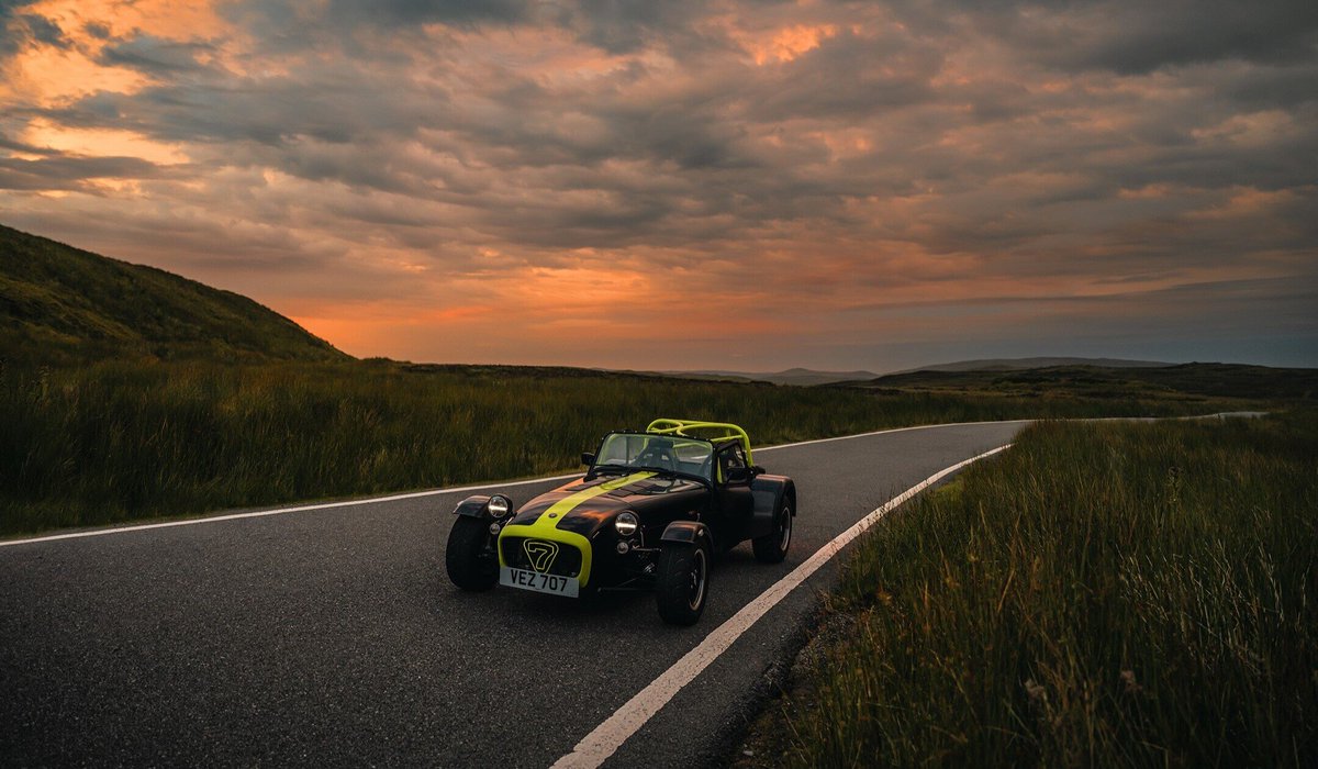 Wales. A Seven 360R. Guaranteed happiness.

Just ask @gfwilliams  📸

Build yours here: eu1.hubs.ly/H0bjgk50
