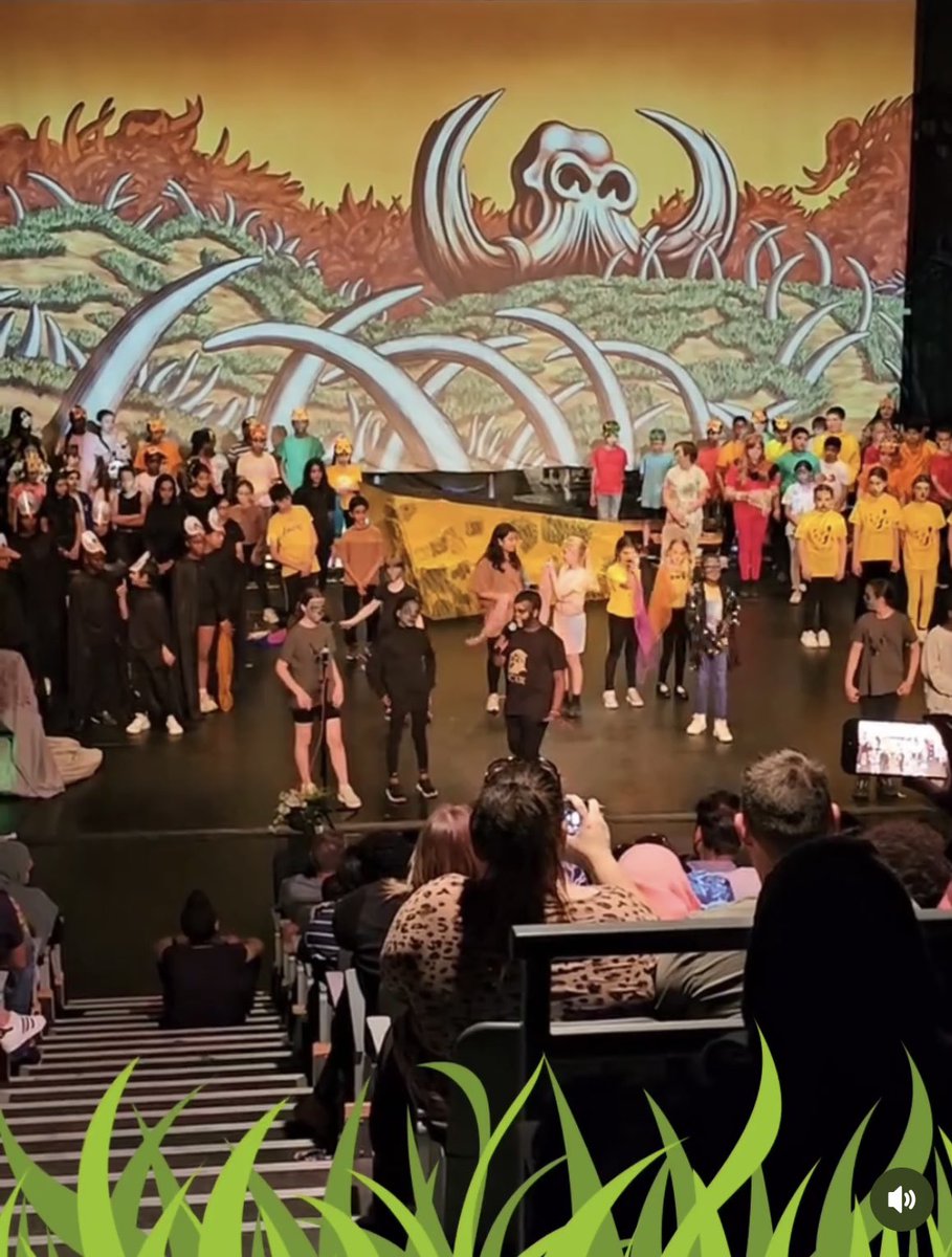 SherwoodAcad's tweet photo. Well done to our amazing children for their fabulous performance of ‘The Lion King’ as their end of year show. #sherwoodbuzz🐝 https://t.co/d4gwoCNCwF