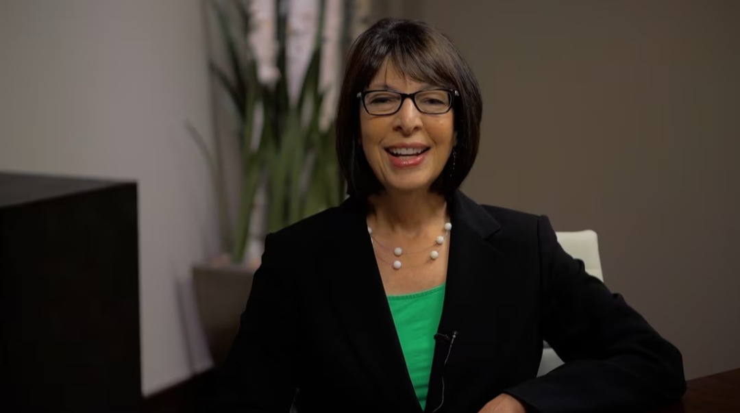 Welcome from Master Resume Writer/Executive Career Consultant Louise Kursmark-what I love about my work and my clients and how I help executives advance their
careers.