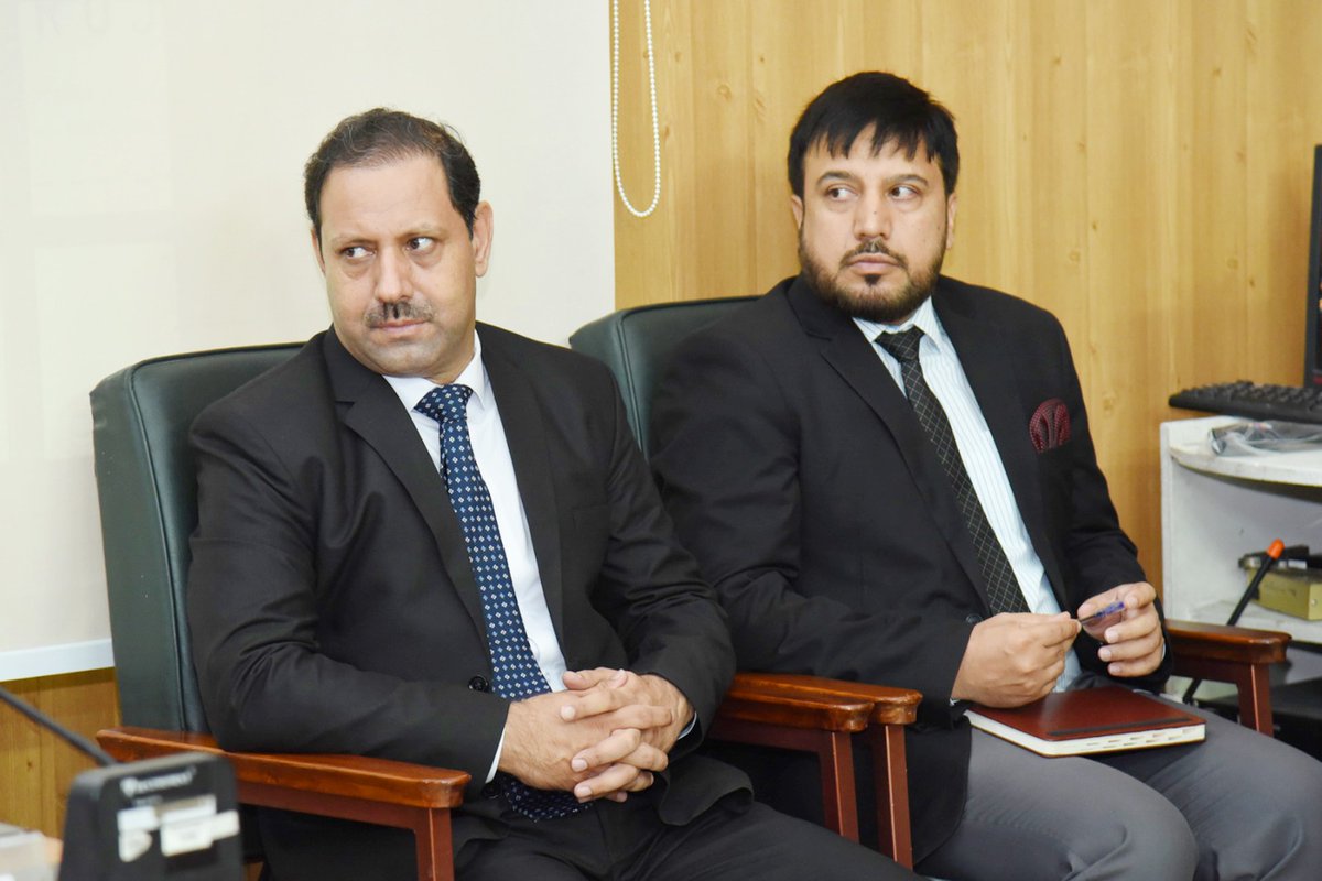 flame_nebuud9l's tweet photo. SPECIALIZED TRAINING FOR PROFESSIONAL EXCELLANCE OF ANTI-TERRORISM COURTS
(July 18 – 20, 2024)
Day-2
#KPJA #training #Peshawar #Judiciary #Judges #Witness #antiterrorism #trial #comms #NACTA @KP_Police1 https://t.co/XdNlYrKcYj