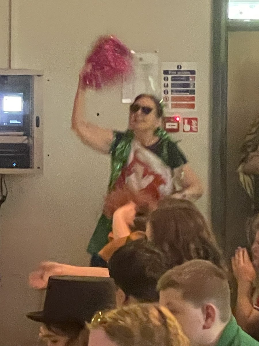 Mrs Harrison tweet media