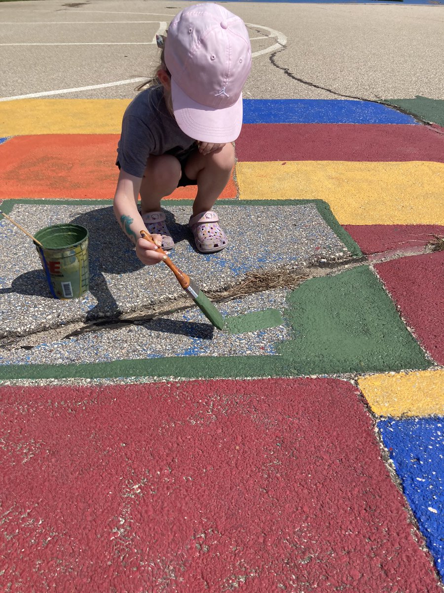 Tierney Rowe tweet media