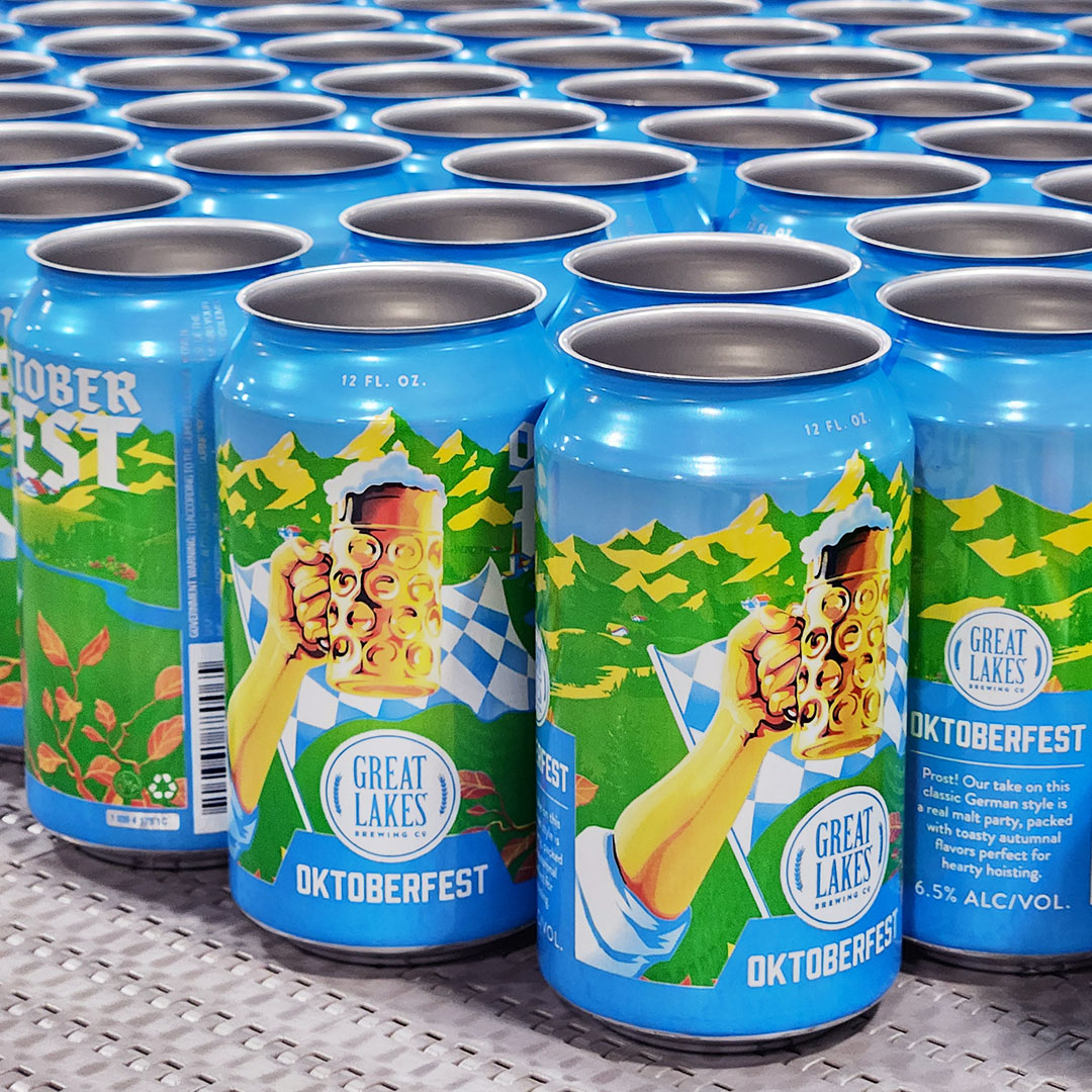 GLBC_Cleveland's tweet photo. Fresh off the line! Oktoberfest cans & bottles and 73 Kolsch cans just hit our gift shop!
Not local? Stay tuned. Find full release details here:
https://t.co/DtbHrjKX1X
#73kolsch #oktoberfest #glbcbeer #freshbeerfriday https://t.co/AYfBTwwIgt