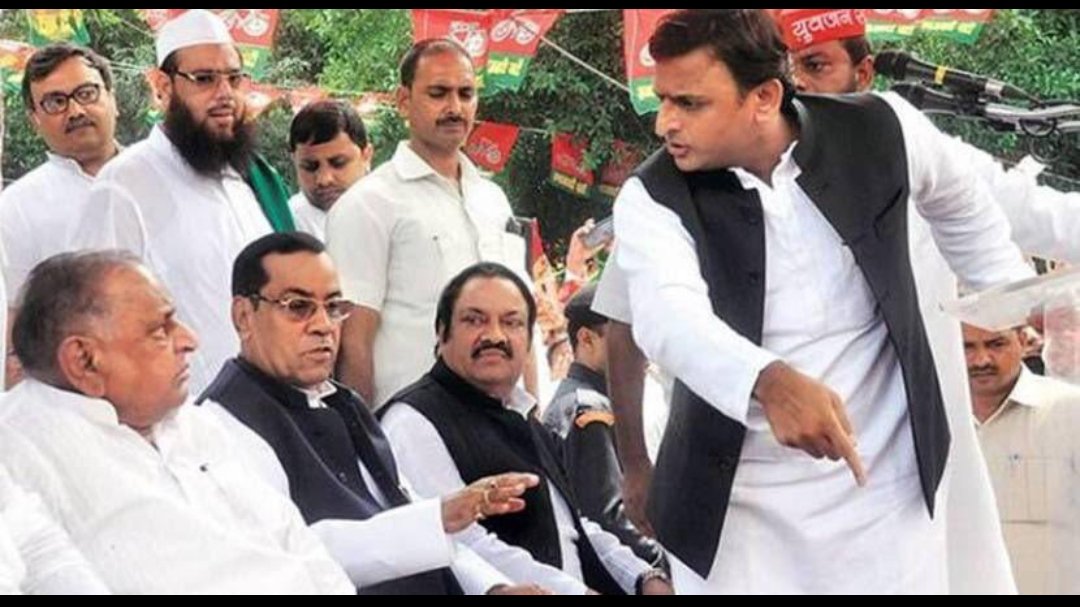 afm38943's tweet photo. @aditiyadav000 @yadavakhilesh @shivpalsinghyad कुछ समझ आया तहजीब और तरकीब,जोमाब्बू का ना हुआ वो किसका ह��गा,तैयार रहो https://t.co/n3FY4aKMHX