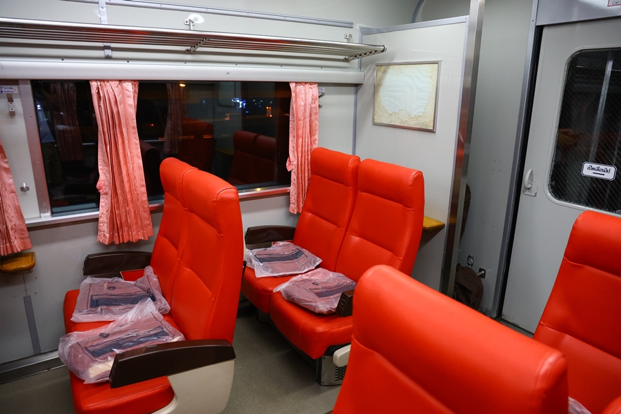 14系/24系寝台車は在籍数に比例し、見る機会が多かったものの、3両しか