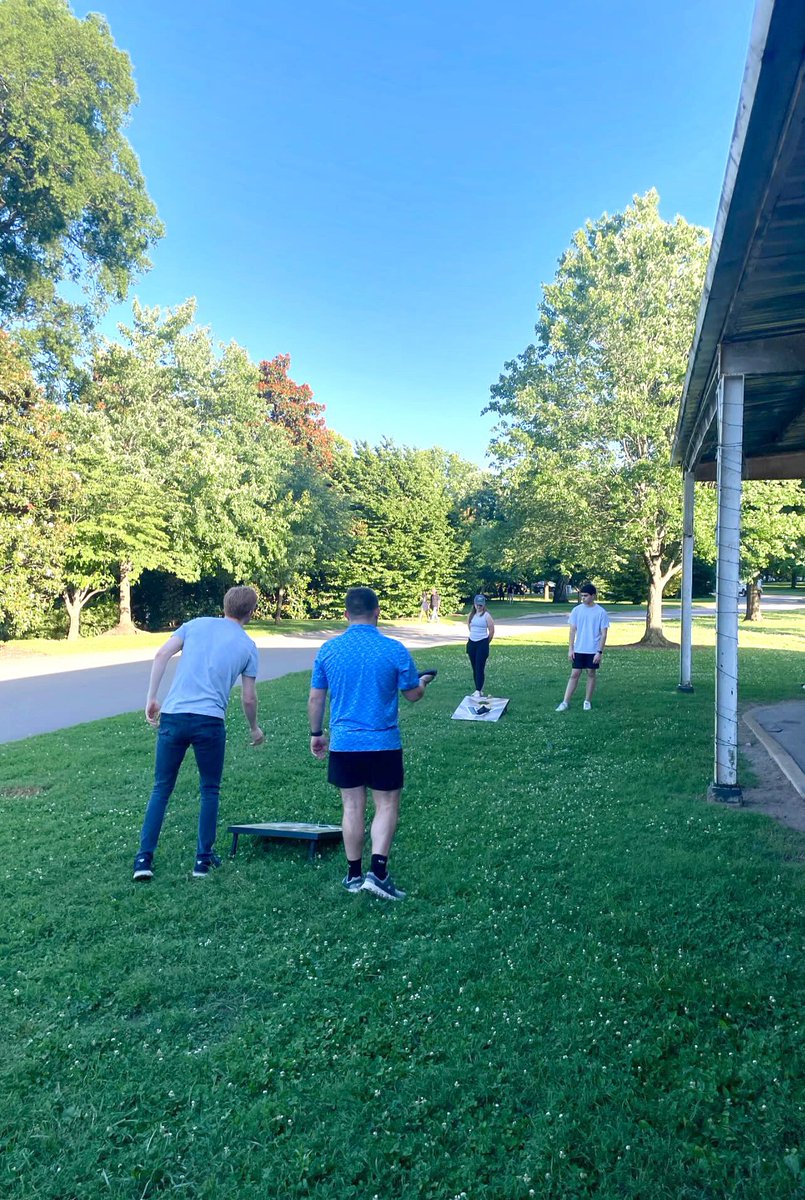 VUmedicine's tweet image. M1 Year ✅
 
No better way to celebrate than with great friends, food, and friendly competition. We’re so excited for what’s next for our new M2s!
 
See what's in store for their Foundations of Clinical Care year: bit.ly/3W3Qvli

#VandyMed #MedEd #MedStudentLife #M2