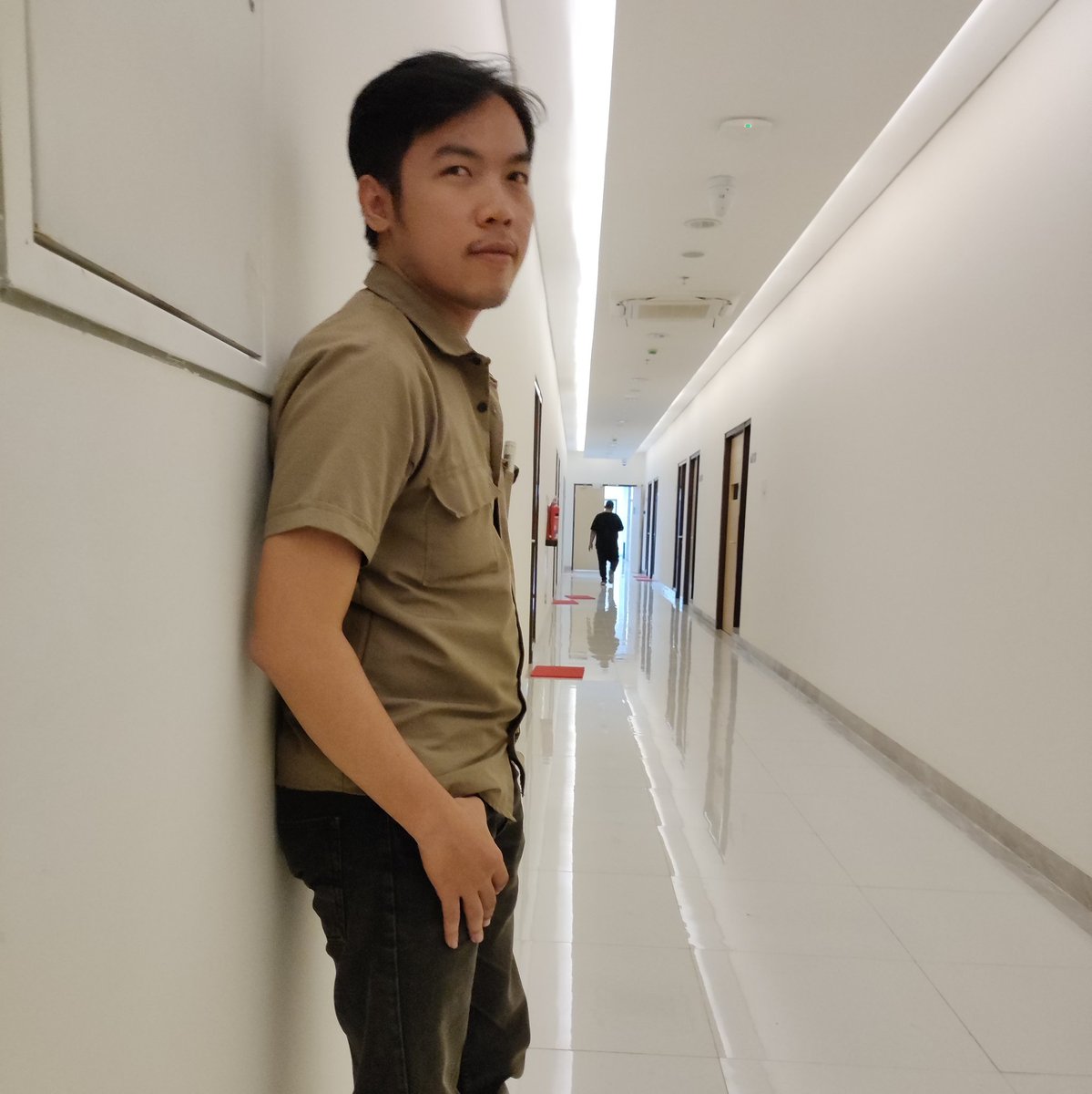 Fren_day's tweet photo. #FotoProfilBaru tukang baut https://t.co/XiWYotzwkc