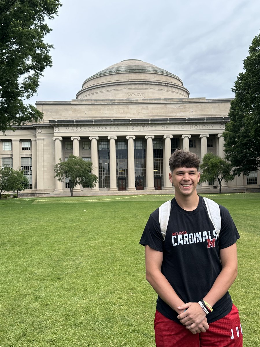 Tate_Kirk_2025's tweet image. Thank you @bbubna again for the invite to the @MITFootball camp. I had a great time learning more about @MIT and learning from you, @Coach_Brennan, &amp;amp; @maucktheqb_10! Look forward to staying in touch. #RollTech
@MCardsRecruits @MattNally1 @coach_pickup