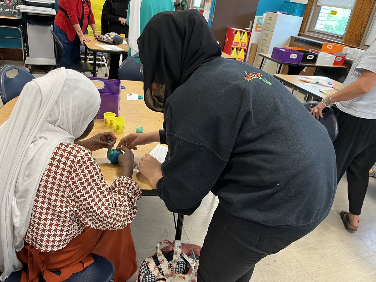 SLA scholars leaning about the Earth’s surface in many languages! <a href="/RCSDNYS/">Rochester City School District</a>