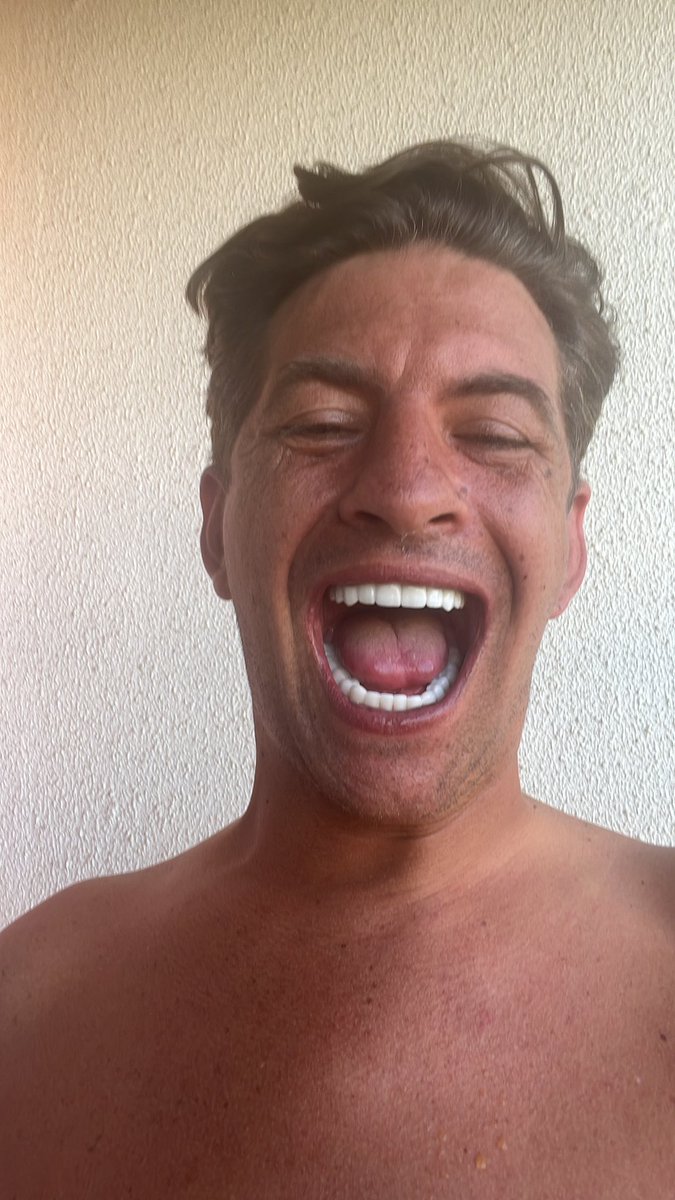 Oliver Jones tweet media