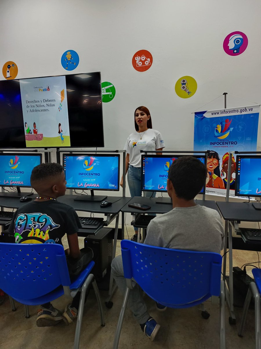Facilitadora realiza conversatorio sobre enfoque en derechos de los  NNA a niños y jovenes del consejo comunal 1er jabillo, comunidad vía eterna desde el Centro didáctico para las ciencias la Guaira.
#PuebloVictorioso 
<a href="/NicolasMaduro/">Nicolás Maduro</a> 
<a href="/Gabrielasjr/">Gabriela Jiménez</a> 
<a href="/LaRosaInfoVE/">LaRosaInfoVE</a> 
<a href="/BrigadasCHCH/">Brigadas comunicacionales Hugo Chávez</a>