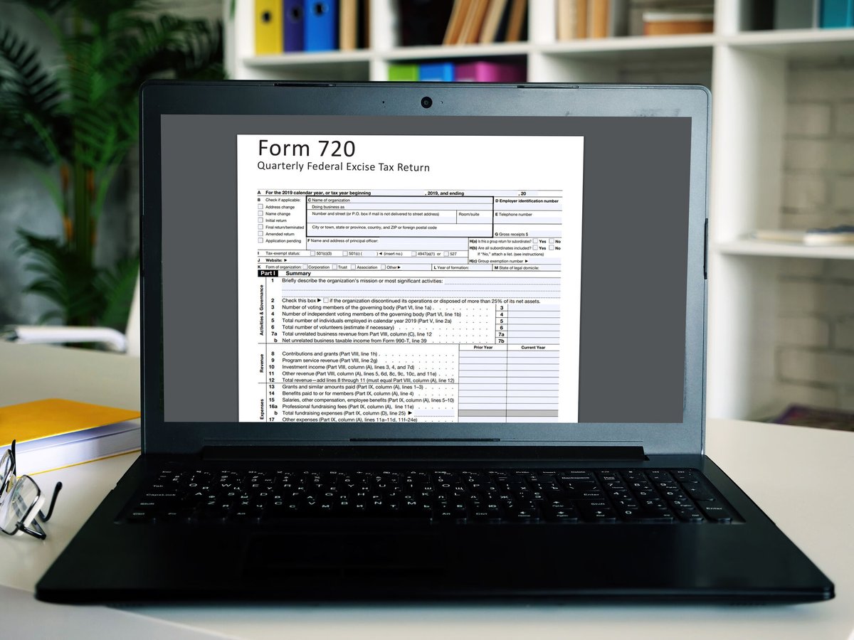 Beneliance's tweet photo. PCORI fees are due July 31. For plans ending on or after October 1, 2023, but before October 1, 2024, the fee is $3.22 multiplied by the average number of lives covered by the plan as determined by one of three calculation methods. Learn more in our blog. https://t.co/1Q2rdYMCqU https://t.co/pFzQCRZiIC
