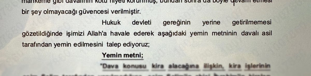 Mervezknnn's tweet photo. Avukatlar sinirlenince ne mi yapıyo https://t.co/FtO8TqePHS