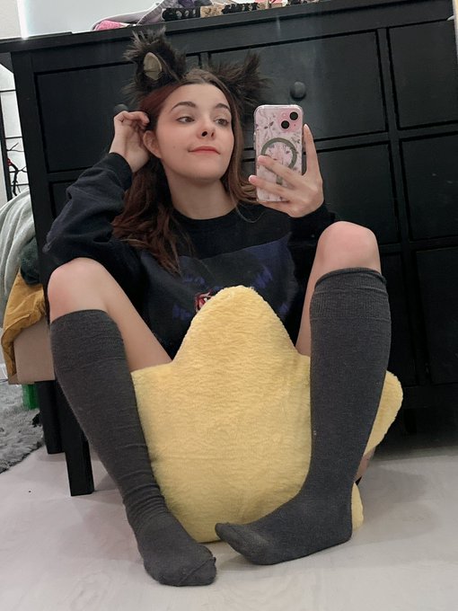 Gooood morning~ ⭐️ https://t.co/AmmZQyicrC