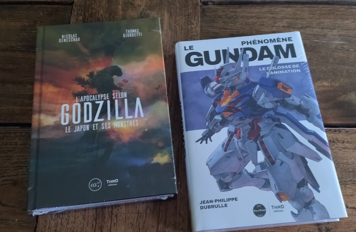 Que demander de mieux pour le weekend que des  kaijus et des robots géants 🥰