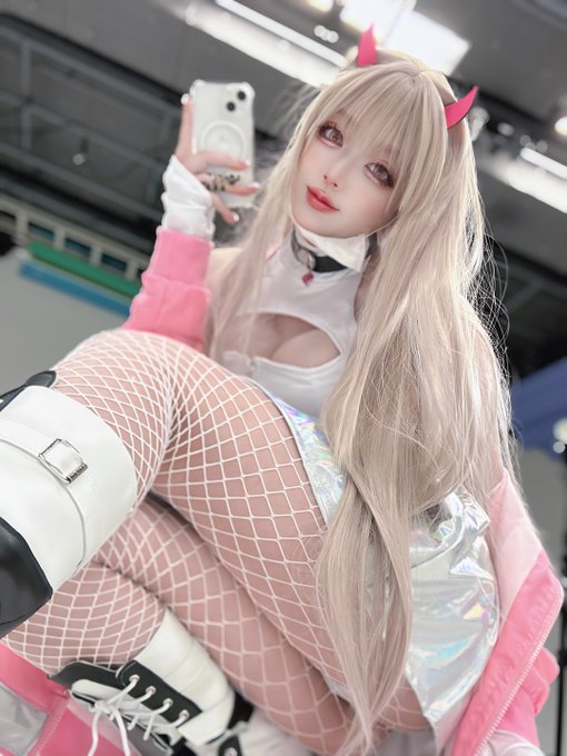 Twitterのコスプレ画像13